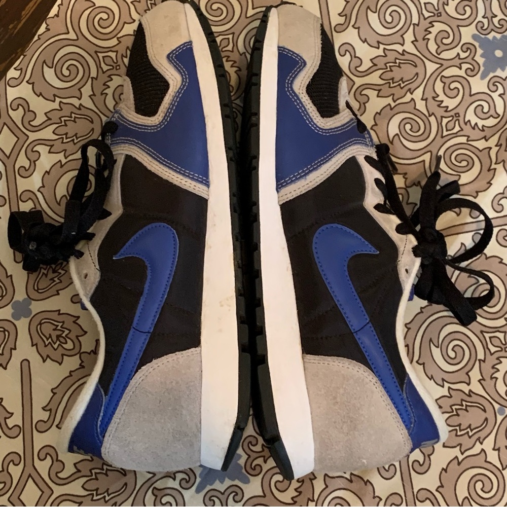 Nike Air Vengeance Sneakers Women’s 9.5 / Men’s 8 - Picture 3 of 11